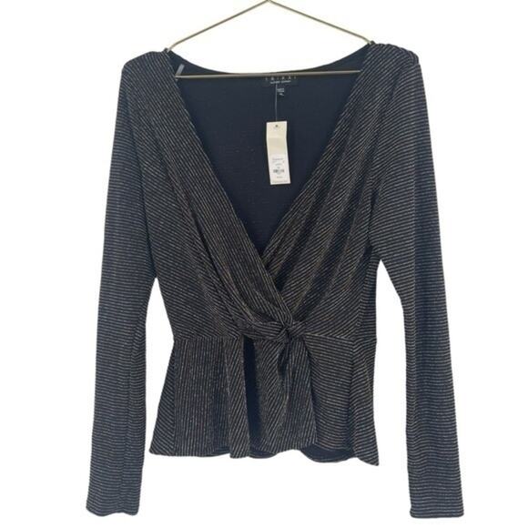Francesca's Collections Tops - NWT Francesca’s Collections  Glitter Long Sleeve Top